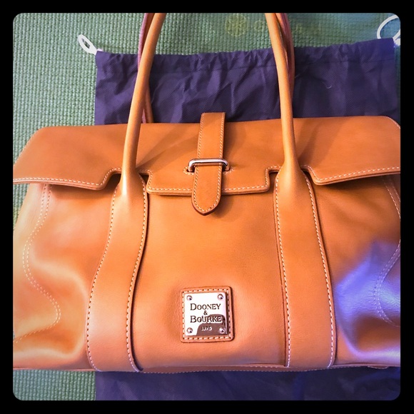 Dooney & Bourke Handbags - New Dooney & Bourke leather satchel